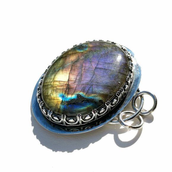 Rainbow Blue Labradorite Pendant - Picture 4 of 6